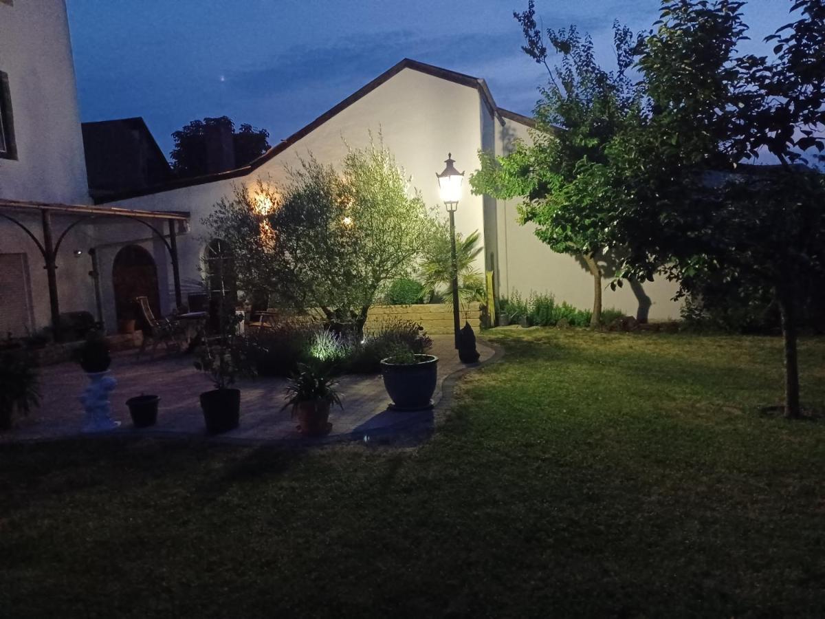 Gaestehaus Frevel Münstermaifeld المظهر الخارجي الصورة